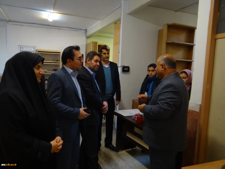 بازدید جناب آقای محمدی مدیر کل آموزش و پرورش آذربایجان غربی از مرکز مصاحبه نیمه متمرکز و تکمیل ظرفیت 6