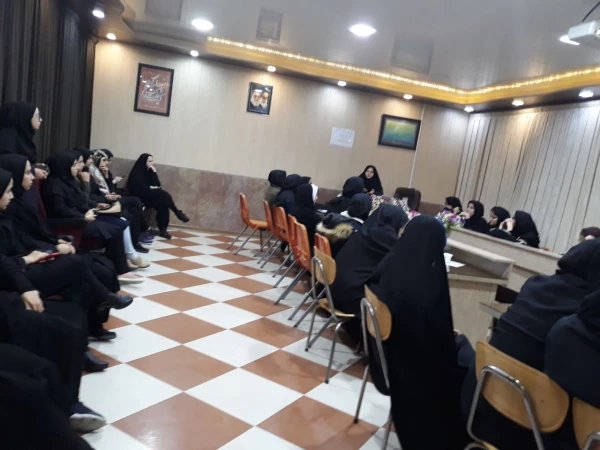 گزارش تصویری کارگاه رفتار جرات مندانه با تدریس سرکار خانم اصغری نیا مشاور محترم پردیس علامه طباطبایی ارومیه 4