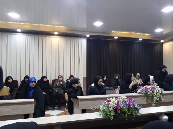 گزارش تصویری کارگاه رفتار جرات مندانه با تدریس سرکار خانم اصغری نیا مشاور محترم پردیس علامه طباطبایی ارومیه 5