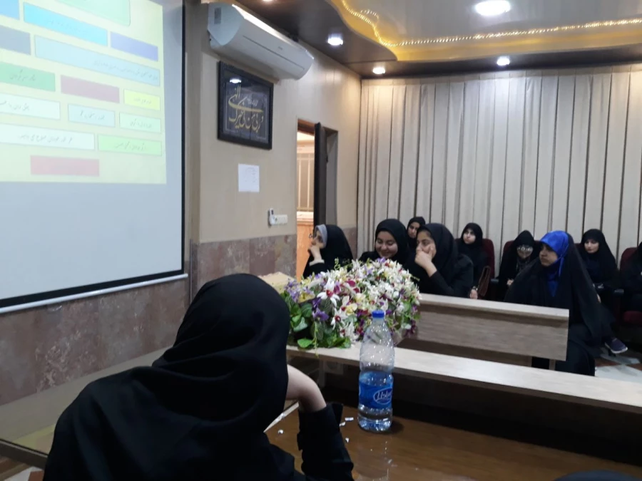 گزارش تصویری کارگاه رفتار جرات مندانه با تدریس سرکار خانم اصغری نیا مشاور محترم پردیس علامه طباطبایی ارومیه 7