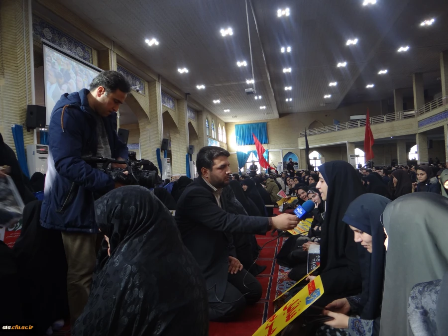 حضور دکتر محمودلو سرپرست امور پردیس های استان و دکتر پایز سرپرست پردیس علامه طباطبایی و کارکنان، اساتید و دانشجویان دانشگاه فرهنگیان در مراسم گرامیداشت یوم الله 9 دی در مصلای امام خمینی (ره) ارومیه 2