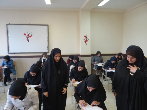 گزارش تصویری از بازدید دکتر پایز سرپرست پردیس علامه طباطبایی ارومیه از محل برگزاری امتحانات پایان نیمسال اول سالتحصیلی 98-97 2