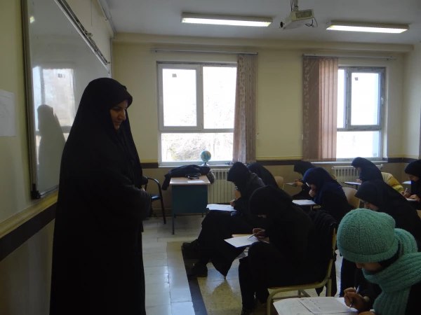 گزارش تصویری از بازدید دکتر پایز سرپرست پردیس علامه طباطبایی ارومیه از محل برگزاری امتحانات پایان نیمسال اول سالتحصیلی 98-97 5