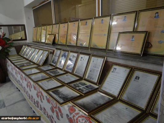 باحضور مسئولین و مدیران ارشد، پیشکسوتان و روسای سابق مراکز تربیت معلم و دانشگاه فرهنگیان استان

مراسم نکوداشت یکصد سال تلاش و پویایی تربیت معلم در دانشگاه فرهنگیان استان آذربایجان غربی برگزار شد 2