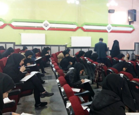 بازدید دکتر محمودلو سرپرست امور پریس های استان آذربایجان غربی و دکتر پایز سرپرست پردیس علامه طباطبایی ارومیه از برگزاری امتحانات پایان نیمسال پردیس علامه طباطبایی 3