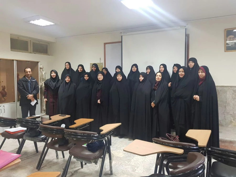 گزارش تصویری از غرفه فرهنگی و حضور دانشجومعلمان پردیس علامه طباطبایی ارومیه در جشنواره رویش در مشهد مقدس 7