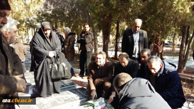 حضور دکتر محمودلو سرپرست امور پردیس های استان و دکتر پایز سرپرست پردیس علامه طباطبایی ارومیه در مزار مطهر شهیده تربیت معلم آنیتا مولانا