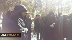 حضور دکتر محمودلو سرپرست امور پردیس های استان و دکتر پایز سرپرست پردیس علامه طباطبایی ارومیه در مزار مطهر شهیده تربیت معلم آنیتا مولانا 3