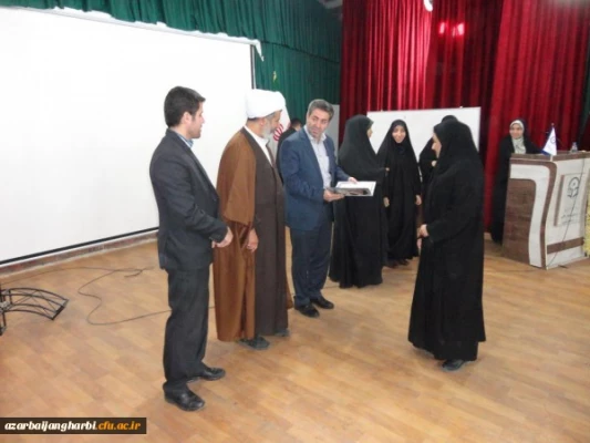 به همت حوزه بسیج دانشجویی


دوره خط امام بسیج دانشجویی دانشگاه فرهنگیان آذربایجان غربی برگزار شد 2