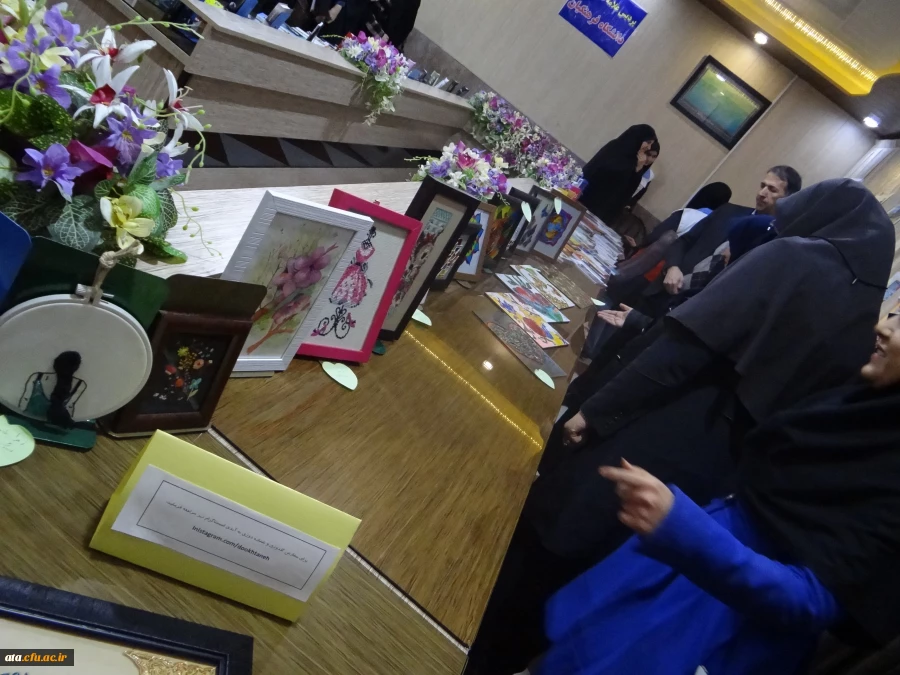 برگزاری نمایشگاه کتاب و آثار هنری به مناسبت گرامیداشت سالروز ولادت صدیقه کبری حضرت فاطمه الزهرا (س) در پردیس علامه طباطبایی ارومیه 2