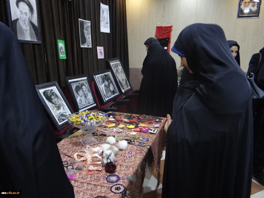 برگزاری نمایشگاه کتاب و آثار هنری به مناسبت گرامیداشت سالروز ولادت صدیقه کبری حضرت فاطمه الزهرا (س) در پردیس علامه طباطبایی ارومیه 2