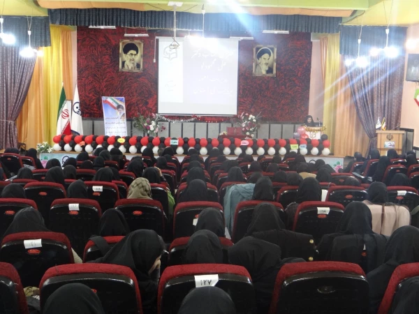 برگزاری مراسم ولادت حضرت فاطمه الزهراء (س) و روز گرامیداشت مقام زن در پردیس علامه طباطبایی با حضور دکتر محمودلو سرپرست امور پردیس های استان و دکتر پایز سرپرست پردیس علامه طباطبایی ارومیه 2