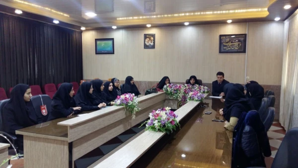 گزارش تصویری از بازدید خانم دکتر قاسمی کارشناس مسئول گسترش فرهنگ دینی و اخلاقی سازمان مرکزی دانشگاه فرهنگیان به عنوان ناظر حوزه فرهنگی از عملکرد فرهنگی پردیس و مرکز آموزش عالی شهید مطهری خوی و نشست با دبیران کانونهای فرهنگی، انجمن های علمی و نشریات و تشکل