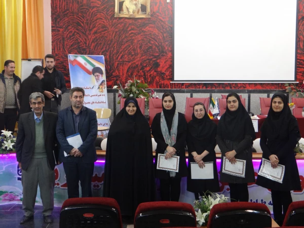 جلسه پرسش و پاسخ دانشجومعلمان و مسئولین پردیس علامه طباطبایی ارومیه با حضور دکتر محمودلو سرپرست امور پردیس های استان آذربایجان غربی و دکتر پایز سرپرست پردیس علامه طباطبایی ارومیه برگزار گردید 10