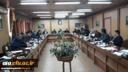 دکتر دلقندی مشاور اجرایی دانشگاه در نشست صمیمی با اساتید و کارکنان آذربایجان غربی:
باید سیره و منش شهدای گرانقدر سرمشق ما قرار گیرند و ما باید با زدودن پلیدی ها از دل، راه به محضر حق تعالی باز کنیم. 2