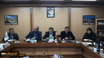 دکتر دلقندی مشاور اجرایی دانشگاه در نشست صمیمی با اساتید و کارکنان آذربایجان غربی:
باید سیره و منش شهدای گرانقدر سرمشق ما قرار گیرند و ما باید با زدودن پلیدی ها از دل، راه به محضر حق تعالی باز کنیم.