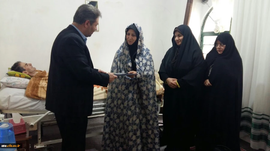 دیدار و تکریم جانباز فرهنگی معزز بهمن آهنگری به مناسبت ولادت با سعادت حضرت ابوالفضال العباس (ع) و روز جانباز 2