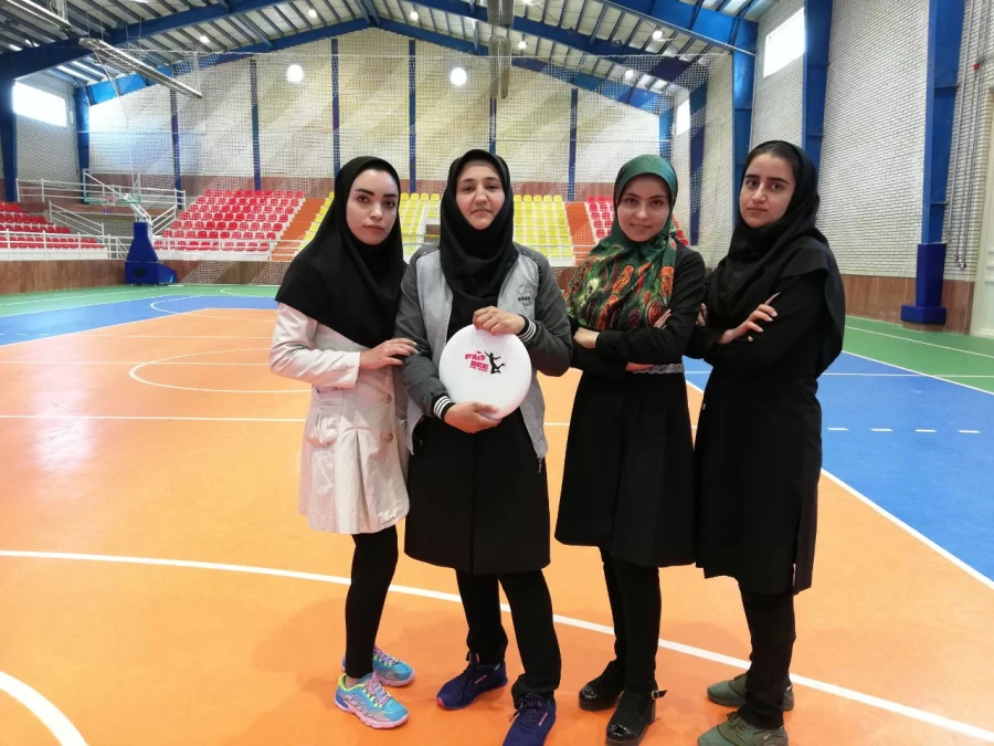 کسب مقام اول مسابقات هفت سنگ و نائب قهرمانی مسابقات فریزبی توسط دانشجومعلمان پردیس علامه طباطبایی ارومیه در اولین جشنواره ورزش های همگانی دانشگاه های ارومیه 3