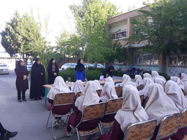 اجرای طرح یادگیری با طعم لذت ویژه ی دانش آموزان دوره ابتدایی به همت انجمن علوم تربیتی پردیس علامه طباطبایی ارومیه  3