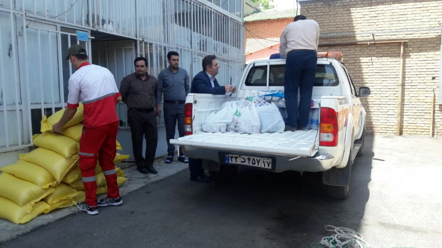 ارسال کمک های غیر نقدی کارکنان، اساتید و دانشجومعلمان پردیس علامه طباطبایی آذربایجان غربی به مناطق سیل زده کشور 3