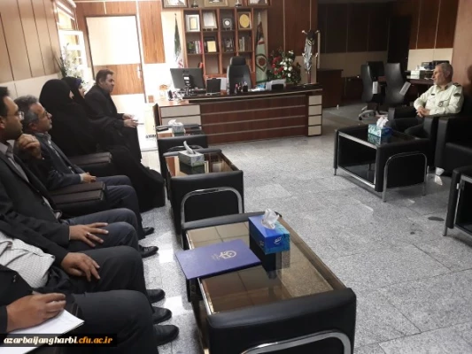 در راستای همکاریهای بین سازمانی و با حضور سرپرست دانشگاه فرهنگیان و فرمانده انتظامی استان آذربایجان غربی :

تفاهمنامه همکاریهای دوجانبه دانشگاه فرهنگیان استان آذربایجان غربی و فرماندهی انتظامی استان آذربایجان غربی مبادله گردید. 2