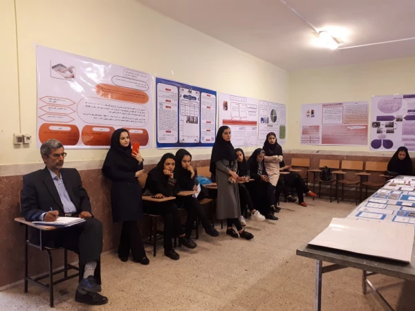 برگزاری نمایشگاه پروژه های علمی آموزشی آموزش علوم دانشجومعلمان پردیس علامه طباطبایی آذربایجان غربی 7