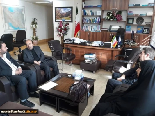 در راستای تحقق مصوبات هیئت امنای استانی:

جلسه مشترک سرپرست دانشگاه فرهنگیان استان آذربایجان غربی و رئیس سازمان مدیریت و برنامه ریزی برگزار شد 2