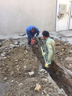 در آستانه شروع سالتحصیلی 99-98

عمللیات افزایش ظرفیت انشعاب آب پردیس علامه طباطبایی آذربایجان غربی انجام شد 2