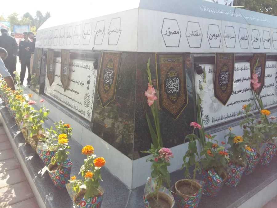 شرکت پرشور کارکنان پردیس علامه طباطبایی ارومیه در مراسم تجدید میثاق با آرمان های والای شهدا و امام راحل با عنوان میهمانی لاله ها 6