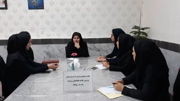 نشست صمیمی مسئولین پردیس علامه طباطبایی ارومیه با شورای صنفی دانشجومعلمان 3