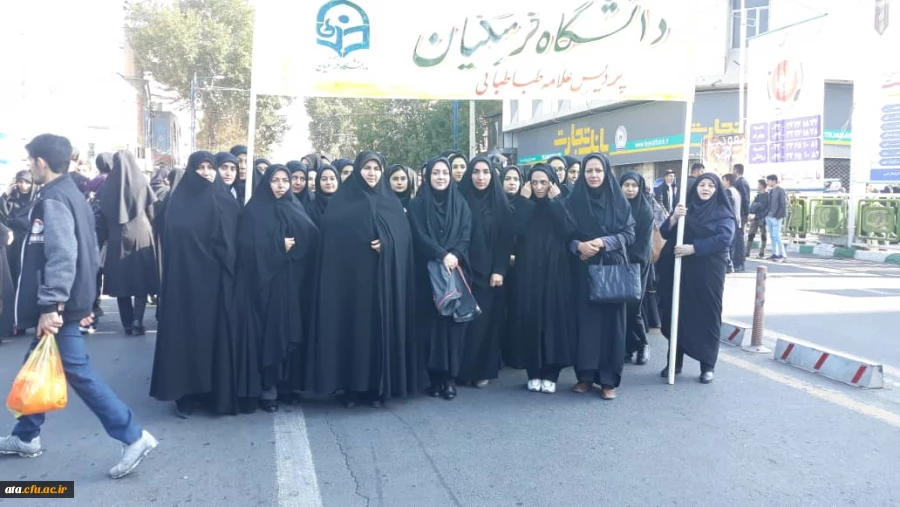 شرکت گسترده اساتید، کارکنان و دانشجویان دانشگاه فرهنگیان استان آذربایجان غربی در راهپیمایی یوم الله 13 آبان 2