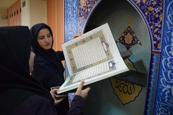 بازدید دانشجومعلمان پردیس علامه طباطبایی آذربایجان غربی از کتابخانه مرکزی ارومیه  5
