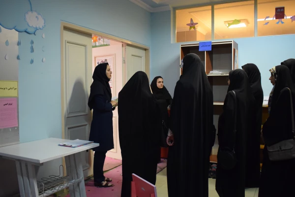 بازدید دانشجومعلمان پردیس علامه طباطبایی آذربایجان غربی از کتابخانه مرکزی ارومیه  7