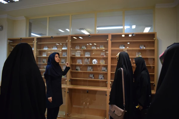 بازدید دانشجومعلمان پردیس علامه طباطبایی آذربایجان غربی از کتابخانه مرکزی ارومیه  8