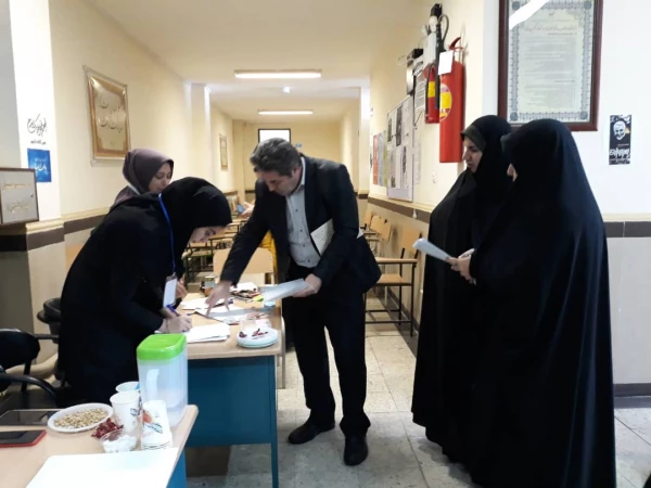 بازدید دکتر محمودلو مدیر امور پردیس های استان و دکتر پایز سرپرست پردیس علامه طباطبایی ارومیه از روند مصاحبه پذیرفته شدگان آزمون استخدامی وزارت آموزش و پرورش در سال 1398 4