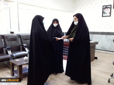 تقدیر دکتر پایز سرپرست پردیس علامه طباطبایی ارومیه از کارکنان پردیس و مرکز تابعه به مناسبت روز کارمند