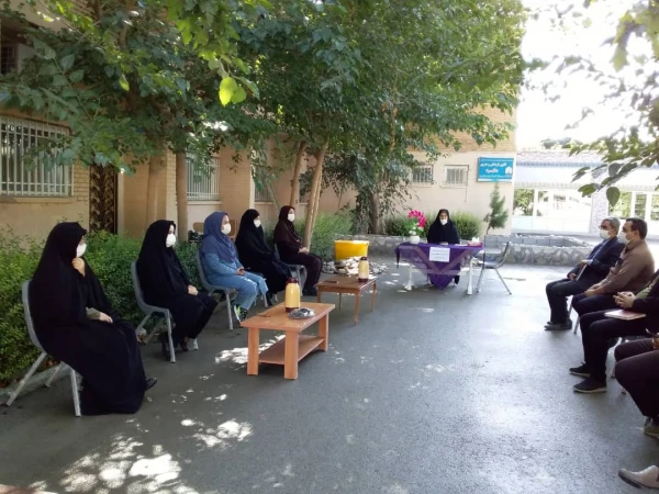 برگزاری جلسه شورای اداری پردیس علامه طباطبایی ارومیه با رعایت پروتکل های بهداشتی و در فضای باز 2